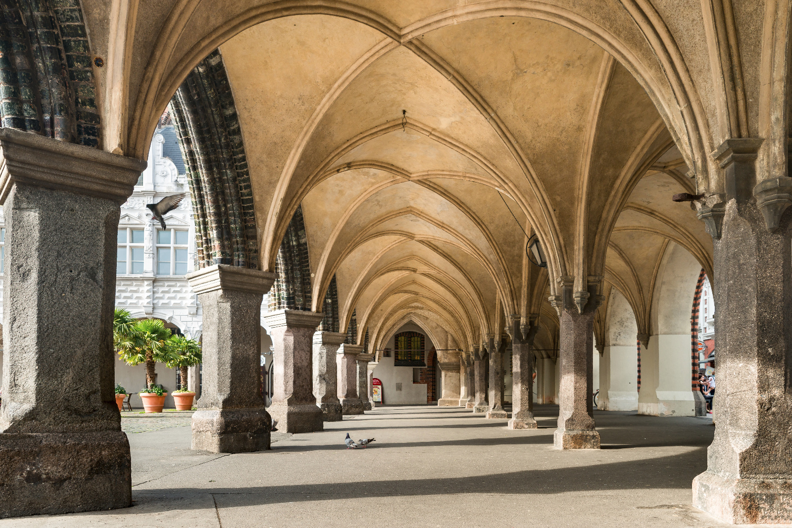 Bögen des Gebäudes der Stadtverwaltung